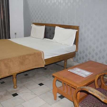Hotel Shree Chitra Residency By Grb Haridwār Esterno foto