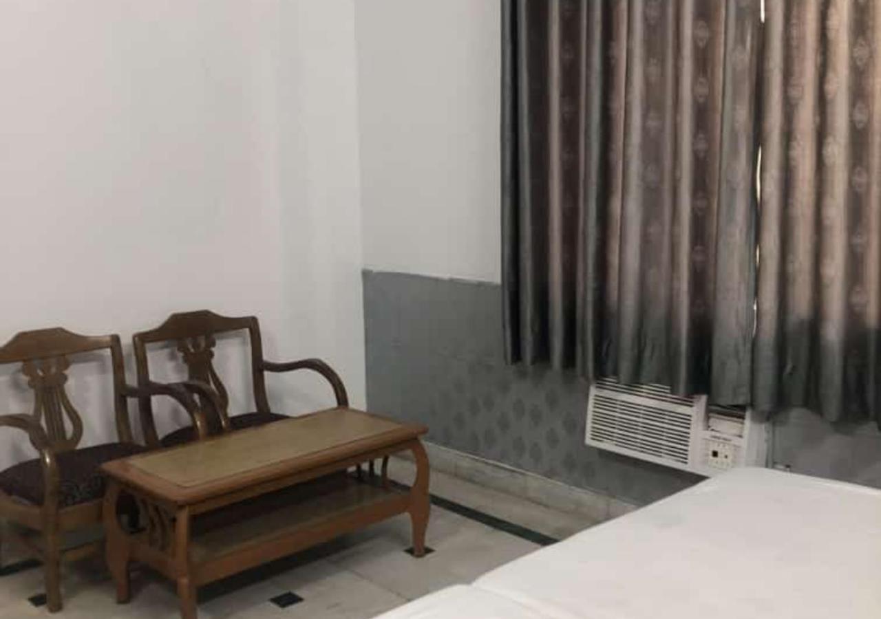 Hotel Shree Chitra Residency By Grb Haridwār Esterno foto