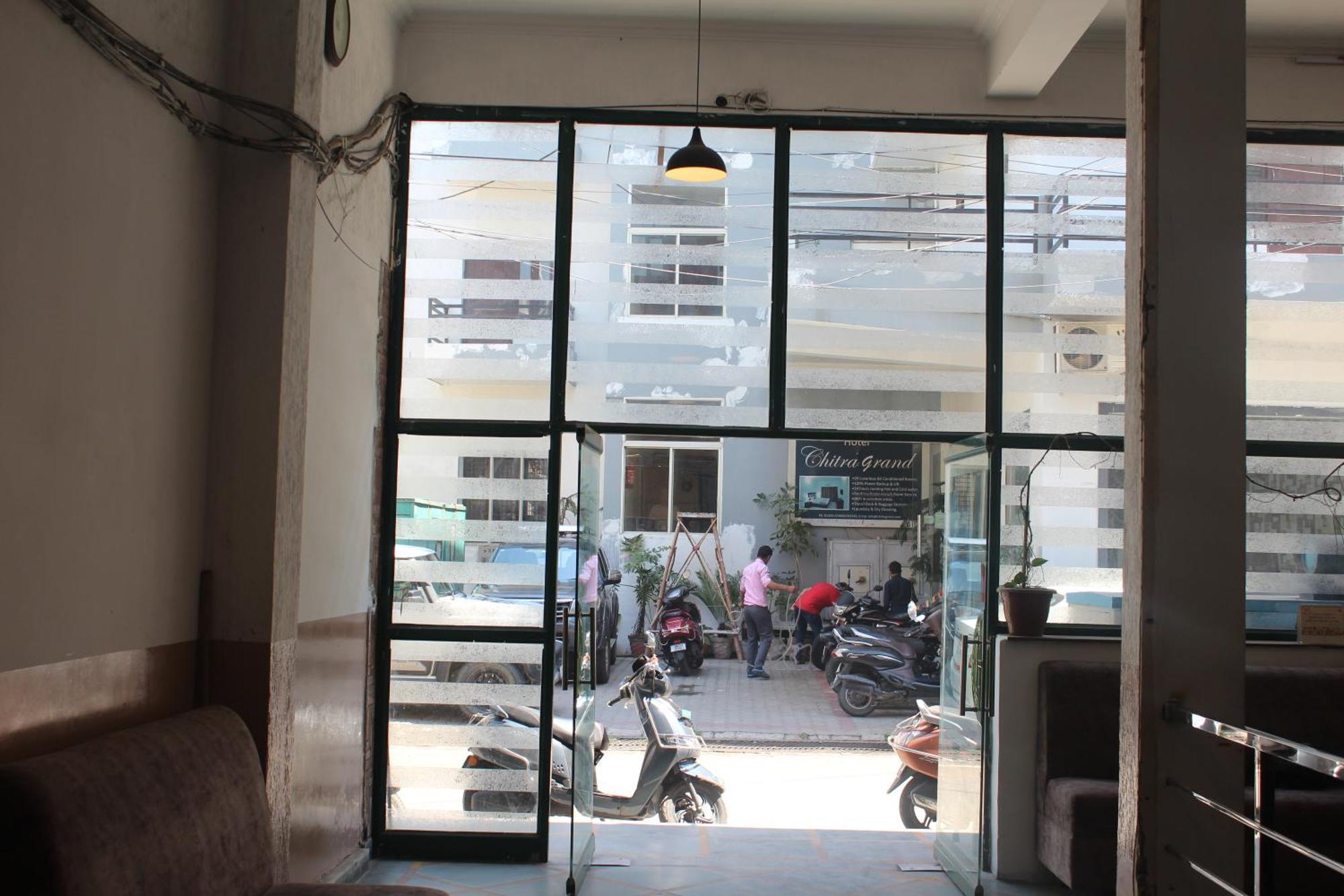 Hotel Shree Chitra Residency By Grb Haridwār Esterno foto