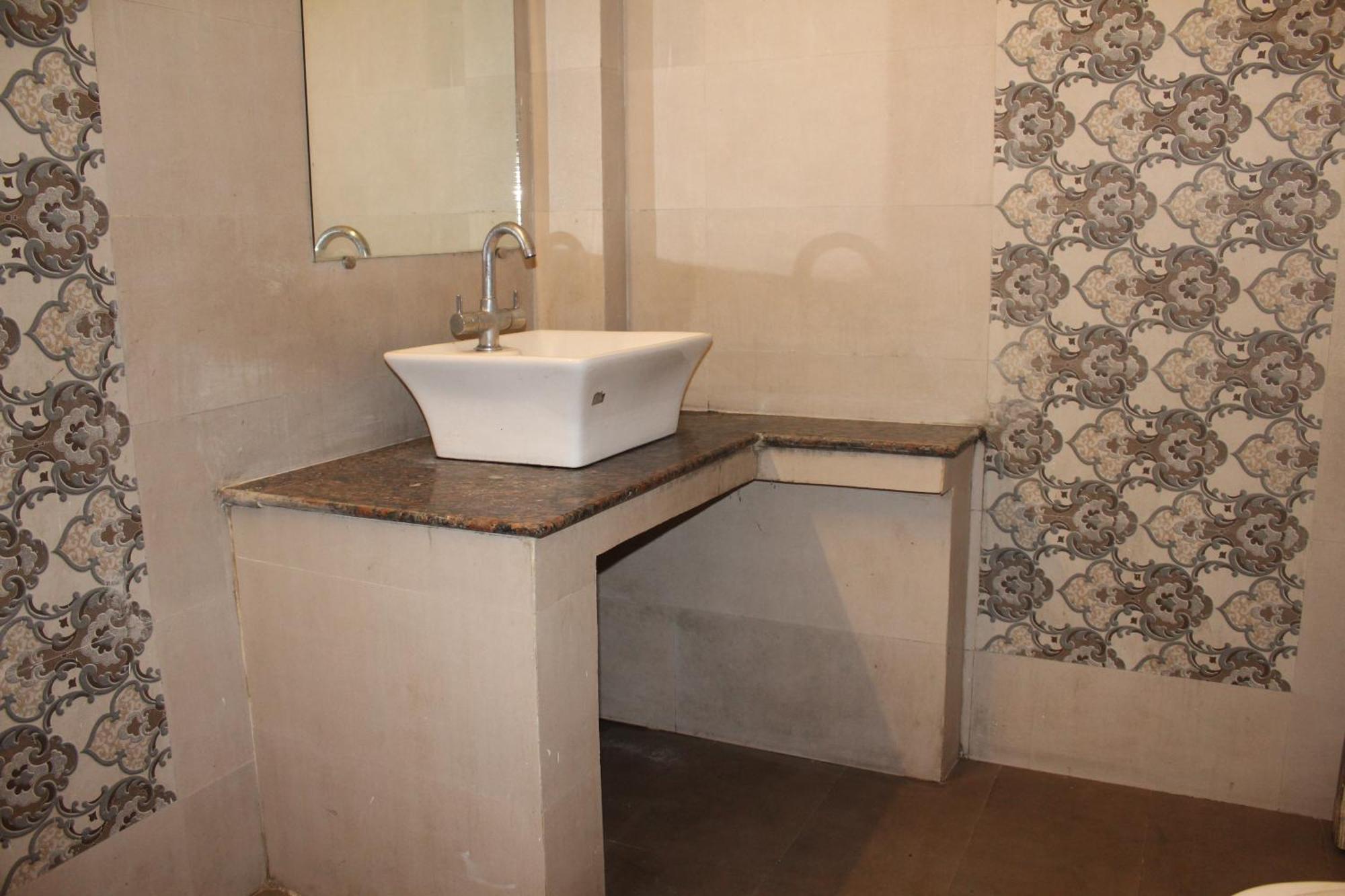 Hotel Shree Chitra Residency By Grb Haridwār Esterno foto