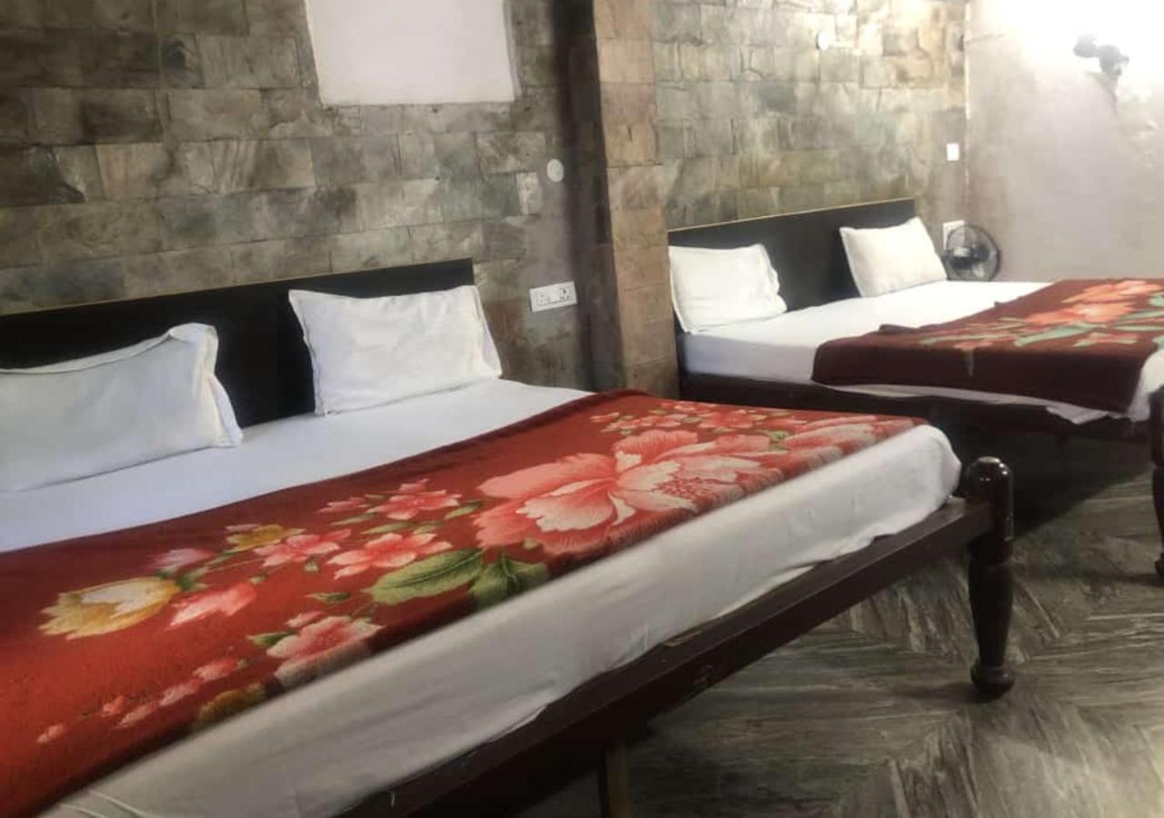 Hotel Shree Chitra Residency By Grb Haridwār Esterno foto