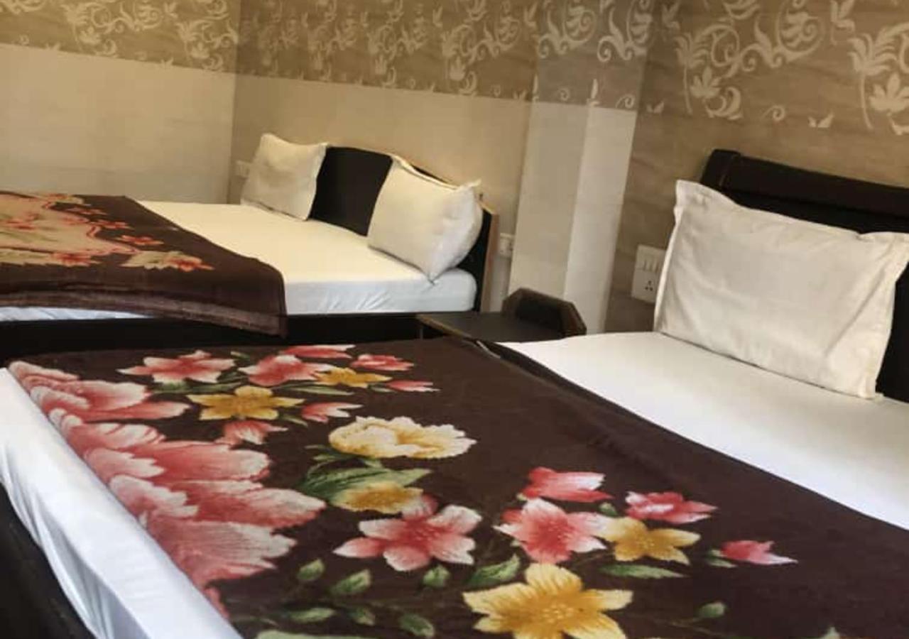 Hotel Shree Chitra Residency By Grb Haridwār Esterno foto